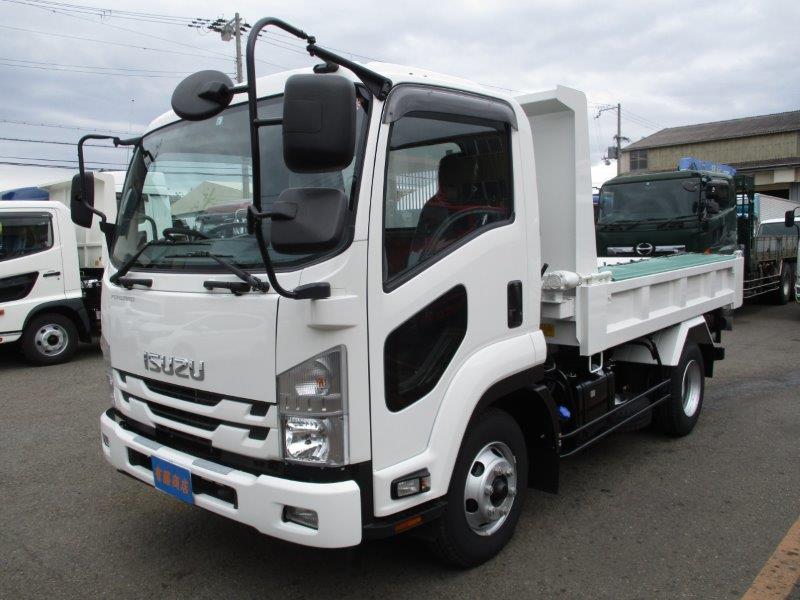 車 を 乗せる トラック