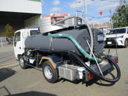 ３０００Ｌ　バキュームカー　未使用車