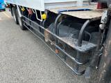 増トン　３軸車　２デフ　ユニパルクレーン付