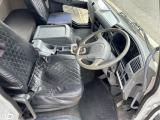 増トン　３軸車　２デフ　ユニパルクレーン付