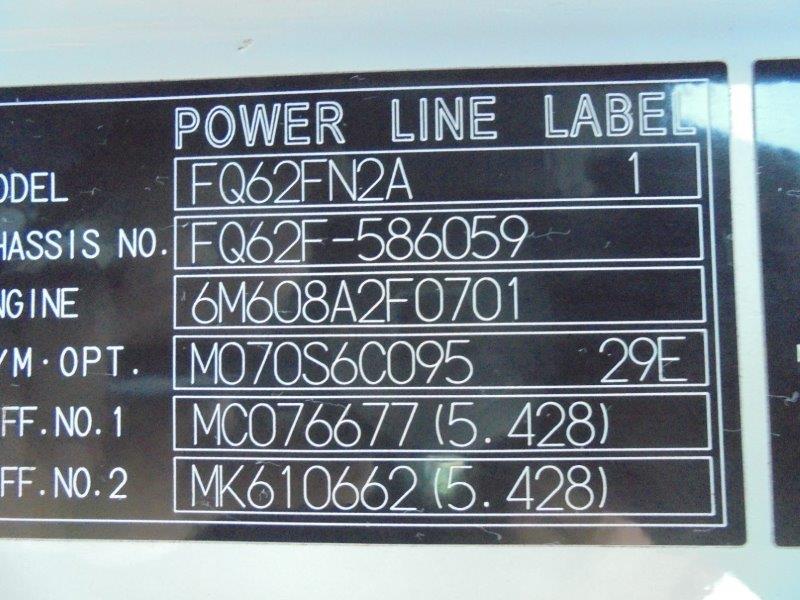 増トン　３軸車　２デフ　ユニパルクレーン付