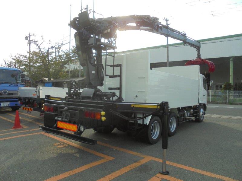 増トン　３軸車　２デフ　ヒアブクレーン付