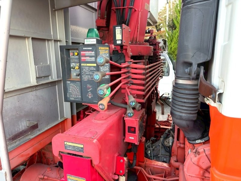 増トン　クレーン付アルミ平ボデー