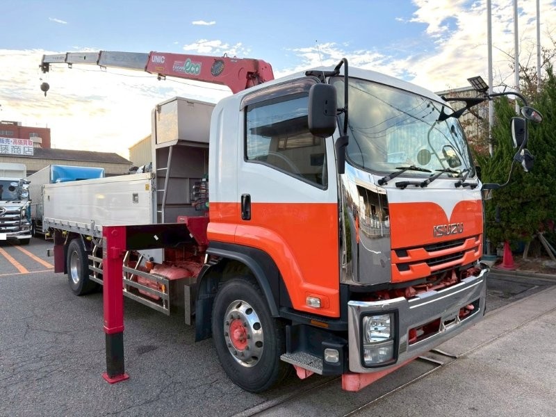 増トン　クレーン付アルミ平ボデー