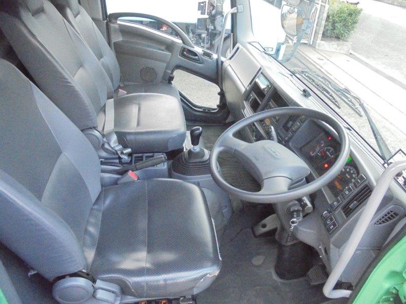 8.0m3　巻き込み式　パッカー
