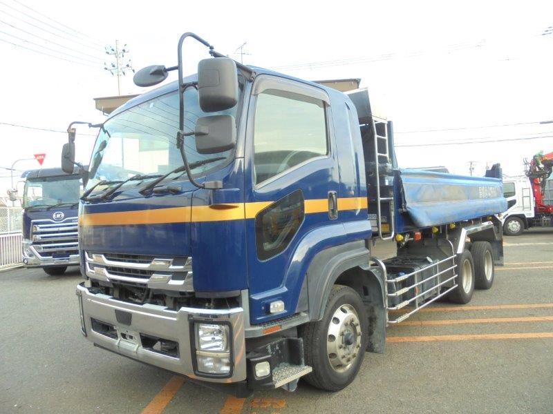 ３軸車　２デフ　土砂ダンプ