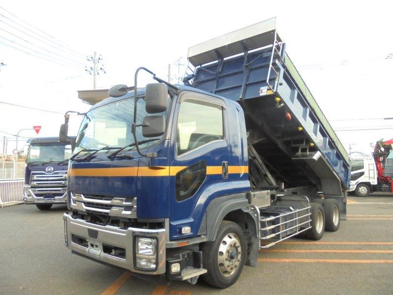 ３軸車　２デフ　土砂ダンプ