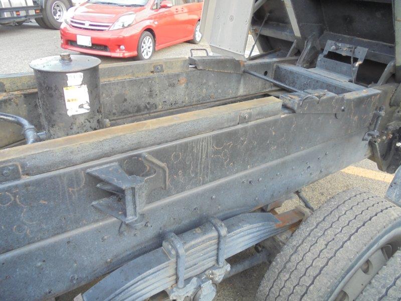 ３軸車　２デフ　土砂ダンプ