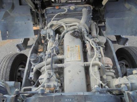 ３軸車　２デフ　土砂ダンプ