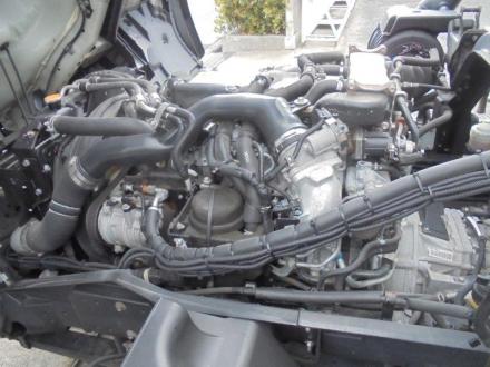 増トン　ワイド　冷凍バン　L＝7.0