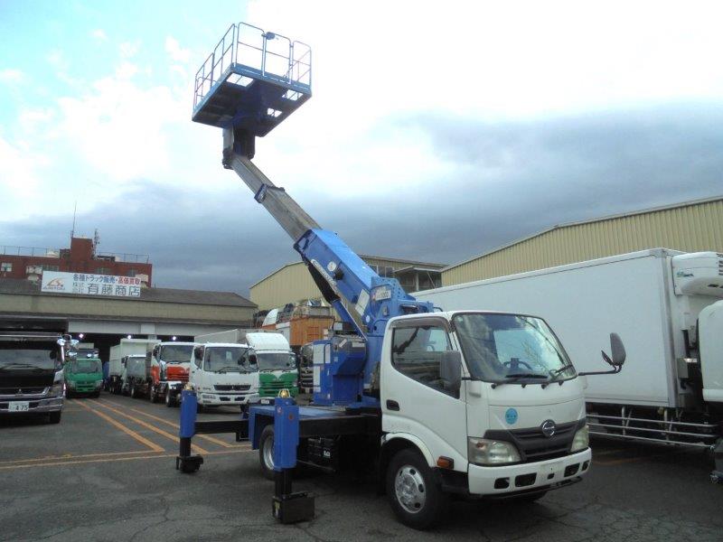 高所作業車