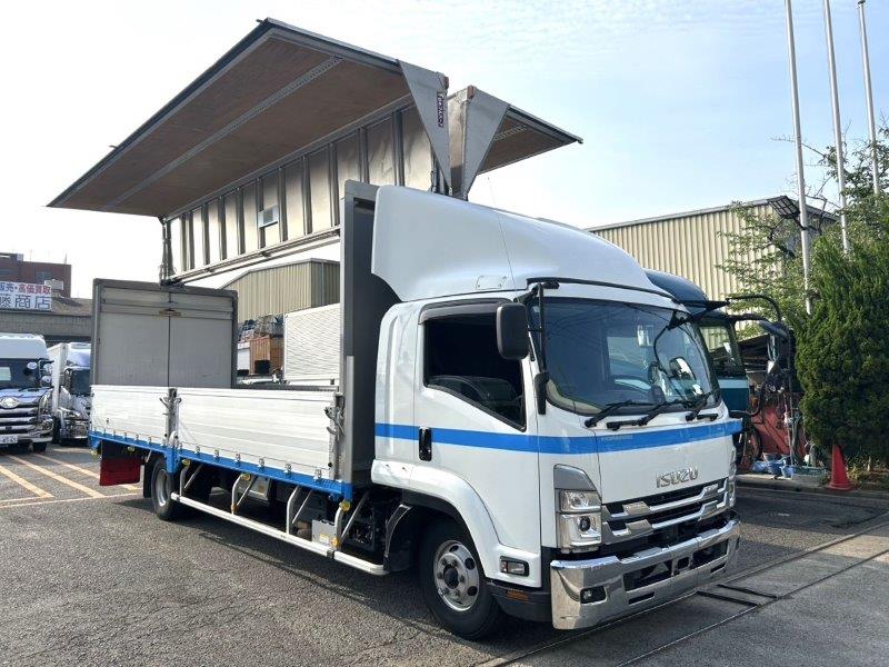 ４t　ワイド　L＝７.2　アルミウイング