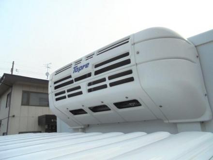 ４t　ワイド　格納ゲート付　冷凍バン