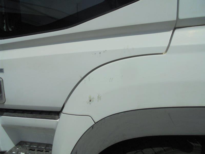 ２５t仕様　３軸高床　コンテナ車