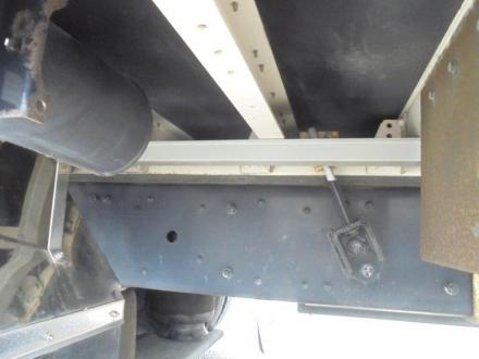 25t仕様　4軸低床　アルミウイング