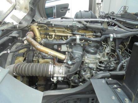 25t仕様　4軸低床　アルミウイング