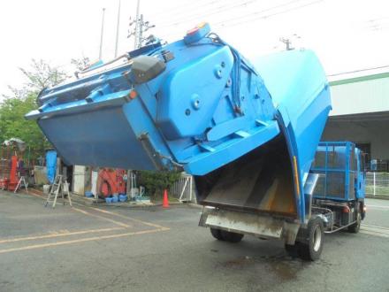 8.2m3　巻き込み式　パッカー