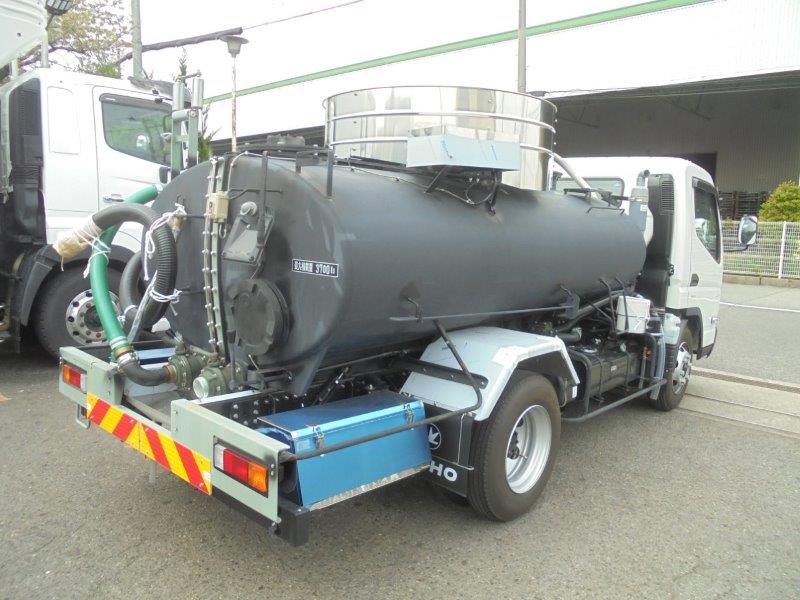 3700Ｌ　バキュームカー　未使用車