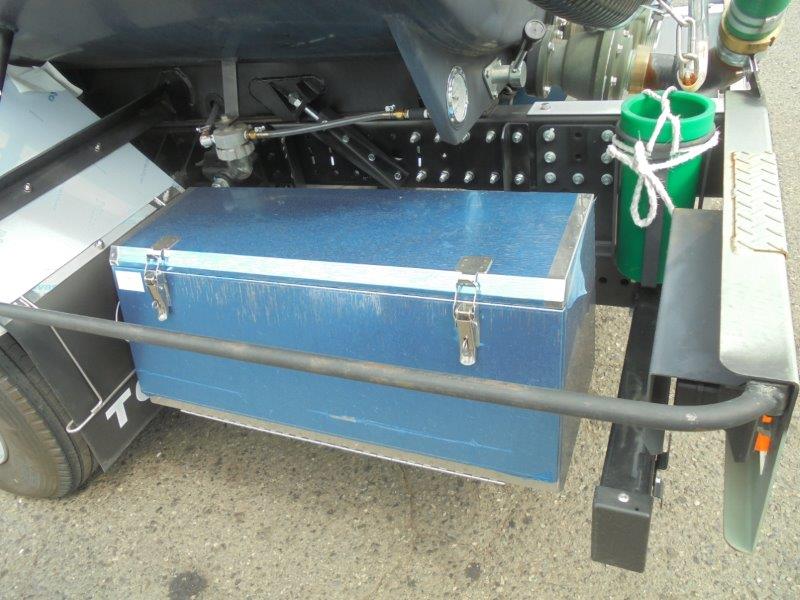 3700Ｌ　バキュームカー　未使用車