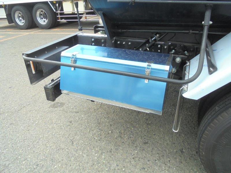 3700Ｌ　バキュームカー　未使用車