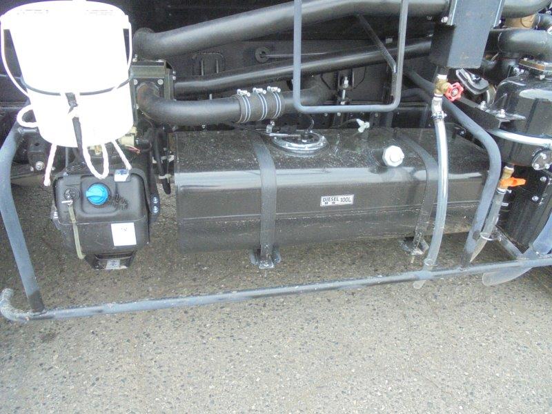 3700Ｌ　バキュームカー　未使用車