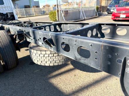 増々トン　ワイド　シャシ　L＝7.2ベース