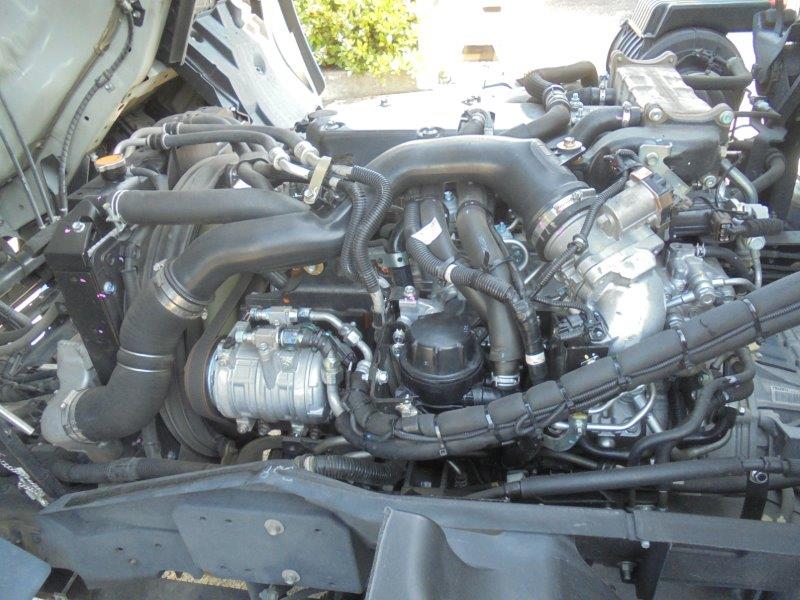 ４t　ワイド　格納ゲート付　冷凍バン