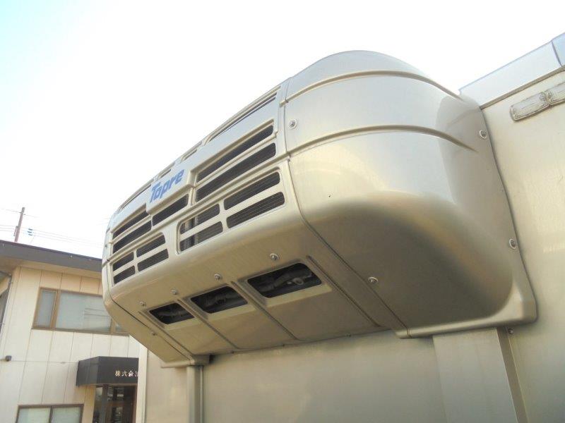 ４t　ワイド　格納ゲート付　冷凍バン