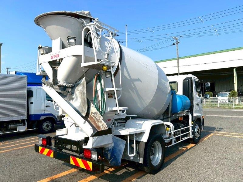 増々トン　３.２m3　ミキサー