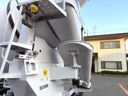 増々トン　３.２m3　ミキサー
