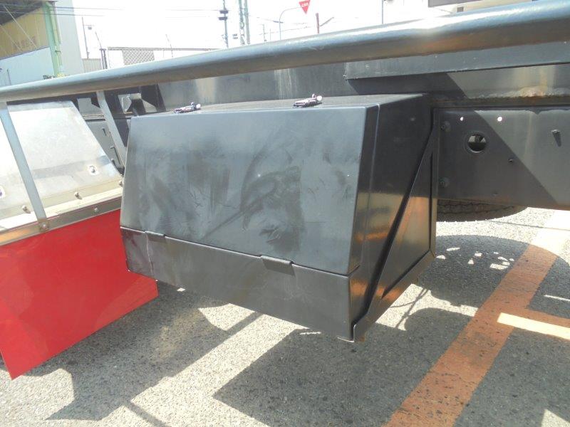 25t仕様　4軸低床　コンテナ車