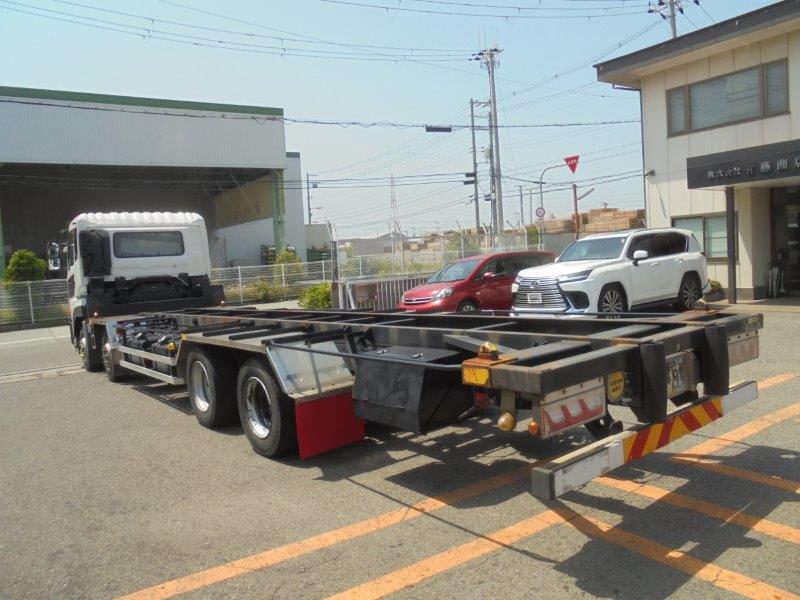 25t仕様　4軸低床　コンテナ車