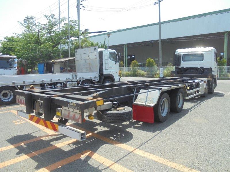 25t仕様　4軸低床　コンテナ車