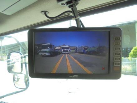 25t仕様　4軸低床　コンテナ車
