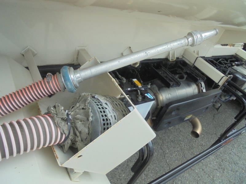 増々トン　８０００L　散水車