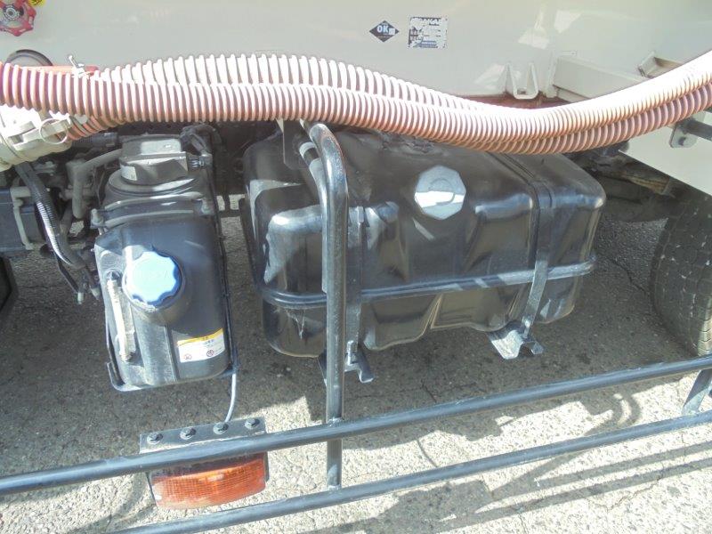 増々トン　８０００L　散水車