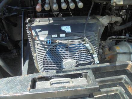 25t仕様　３軸高床　２デフ　ヒアブ付スクラップボデー