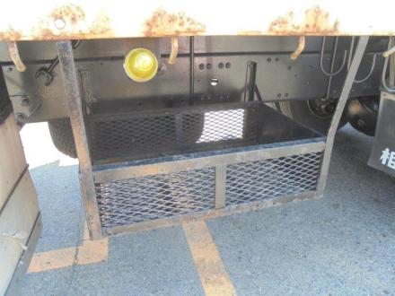 25t仕様　３軸高床　２デフ　ヒアブ付スクラップボデー