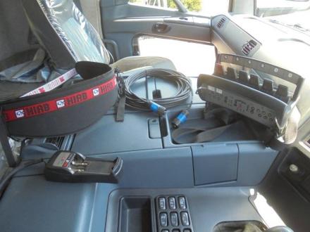 25t仕様　３軸高床　２デフ　ヒアブ付スクラップボデー