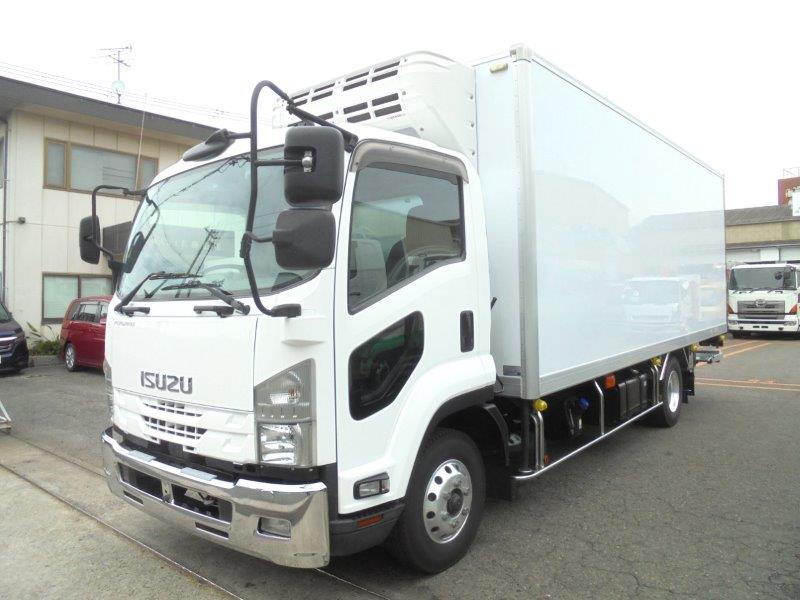 ４ｔ　冷凍バン　格納ゲート付　リヤシャッター