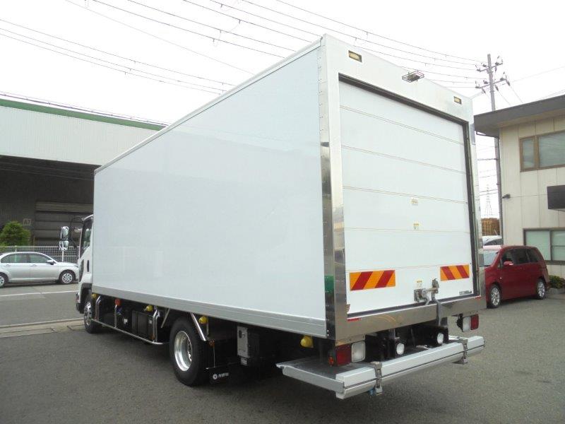 ４ｔ　冷凍バン　格納ゲート付　リヤシャッター