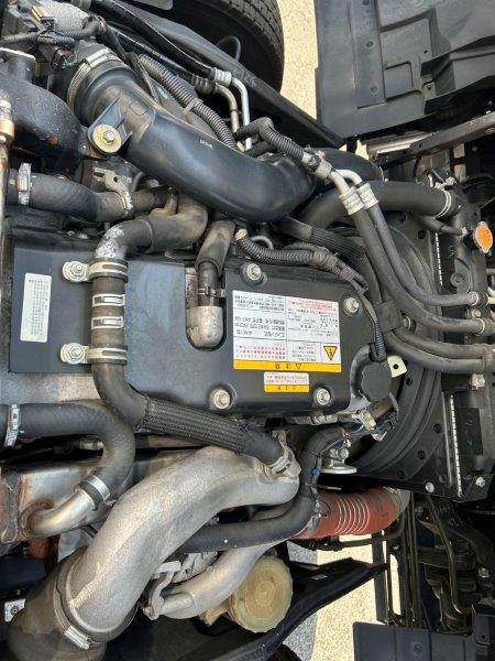 ４t　ワイド　格納ゲート付　冷凍バン