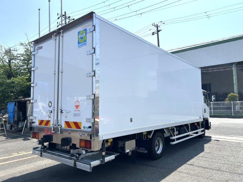 ４t　ワイド　格納ゲート付　冷凍バン