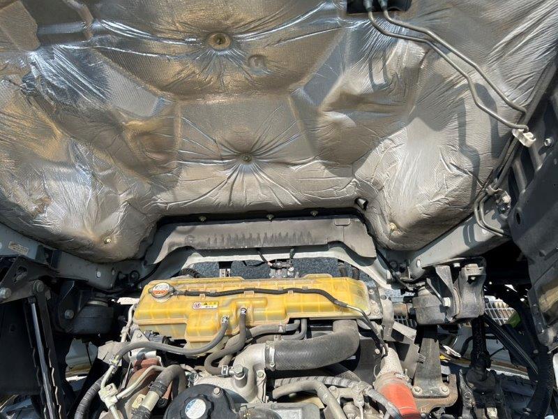 25t仕様　3軸高床　アルミウイング