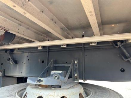 25t仕様　3軸高床　アルミウイング