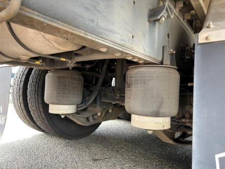 25t仕様　3軸高床　アルミウイング