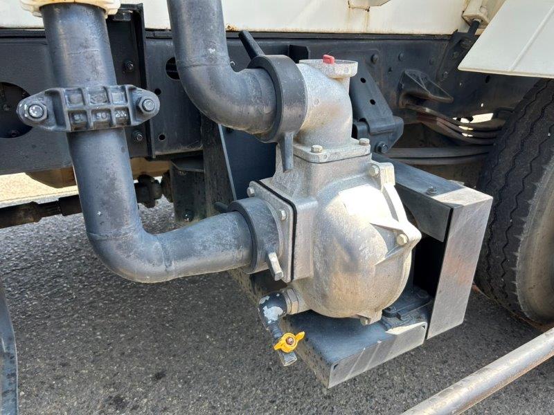 3900Ｌ　散水車