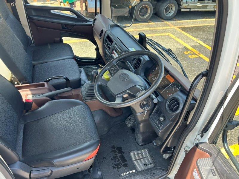 3900Ｌ　散水車