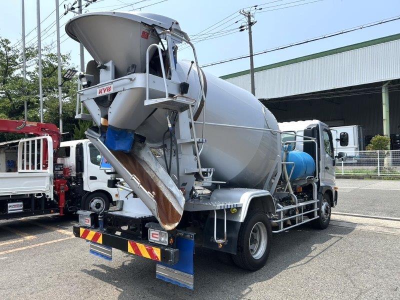 増々トン　３.２m3　ミキサー