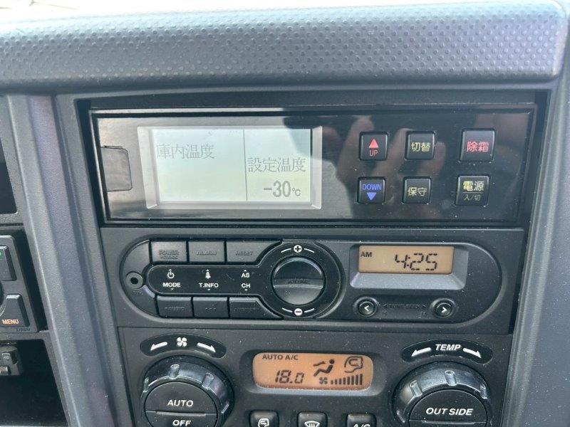 ４t　ワイド　格納ゲート付　冷凍バン